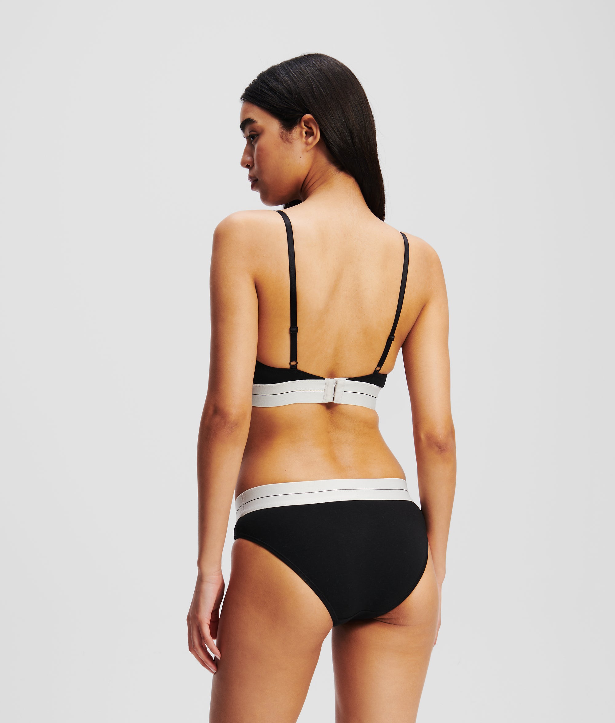 HOTEL KARL BRIEFS - Image 3