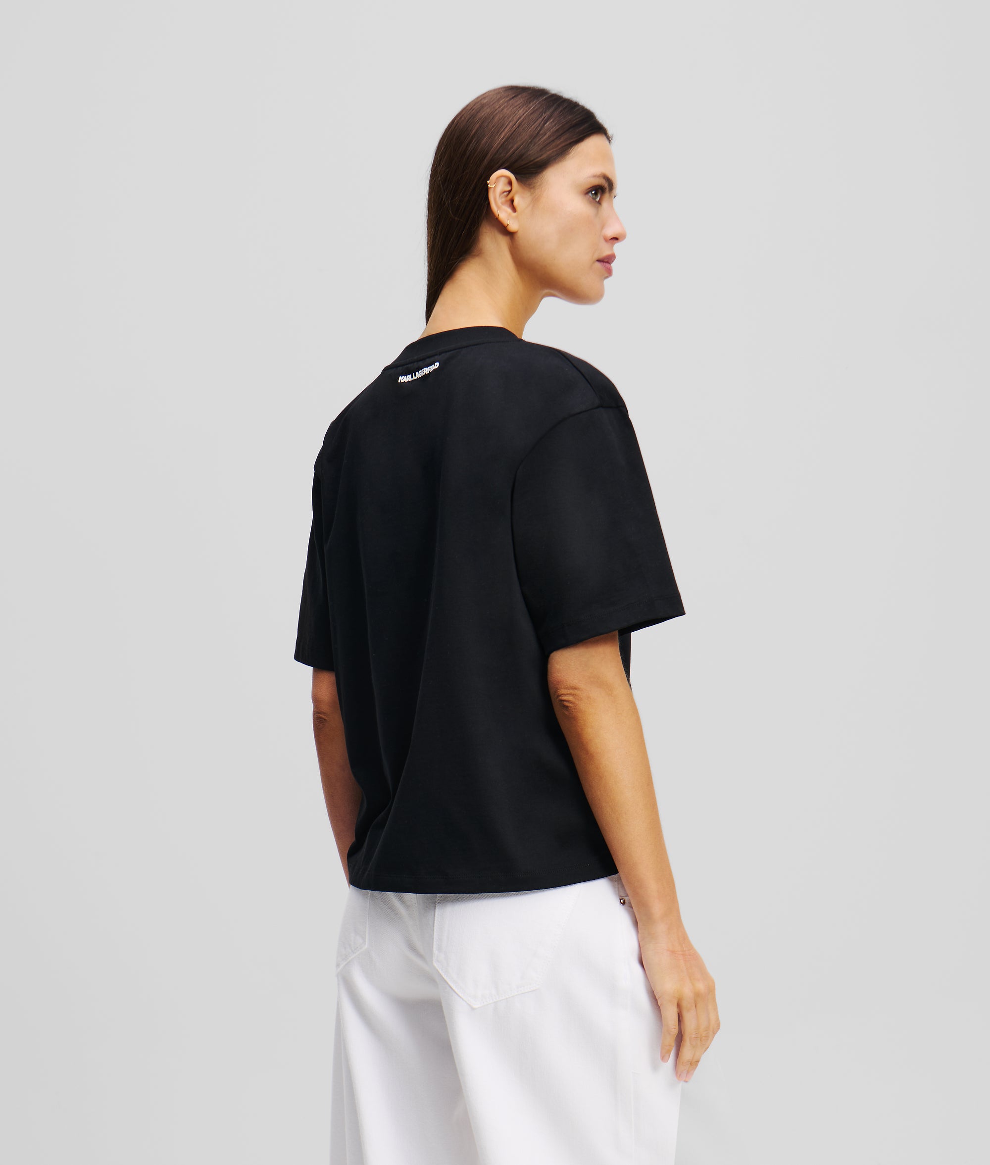 SIGNATURE V-NECK T-SHIRT - Image 3