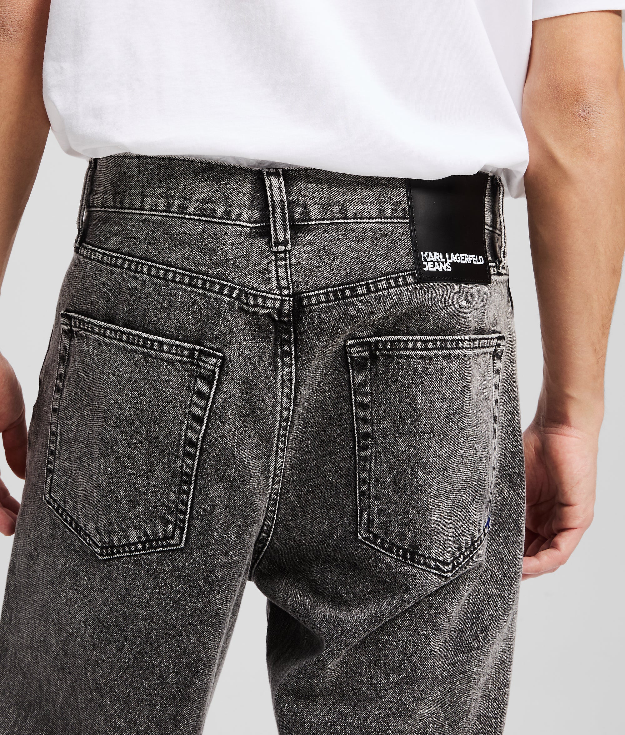 RELAXED JEANS - Image 2