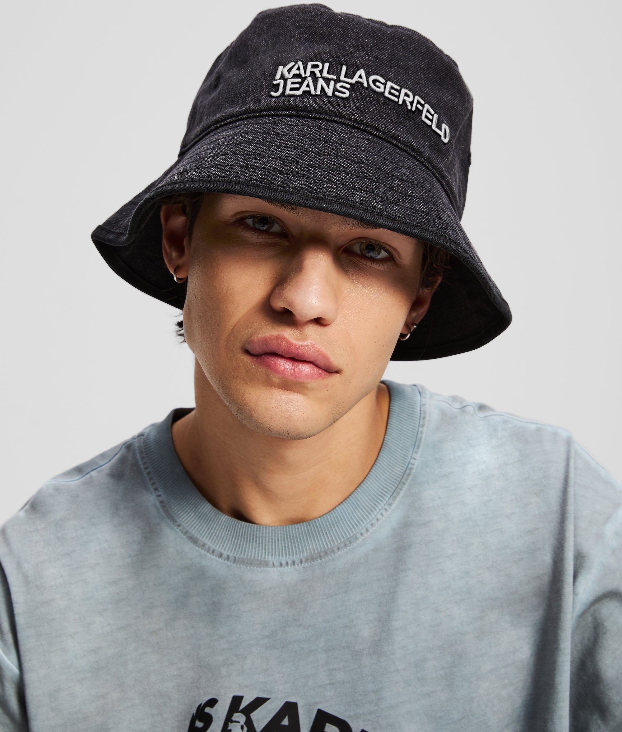 DENIM BUCKET HAT - Image 2