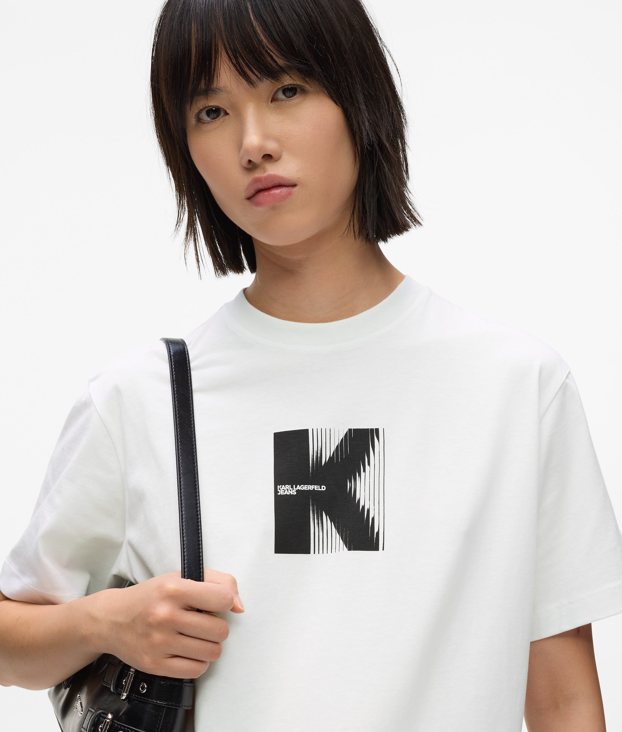 K artwork T-shirt - Image 3