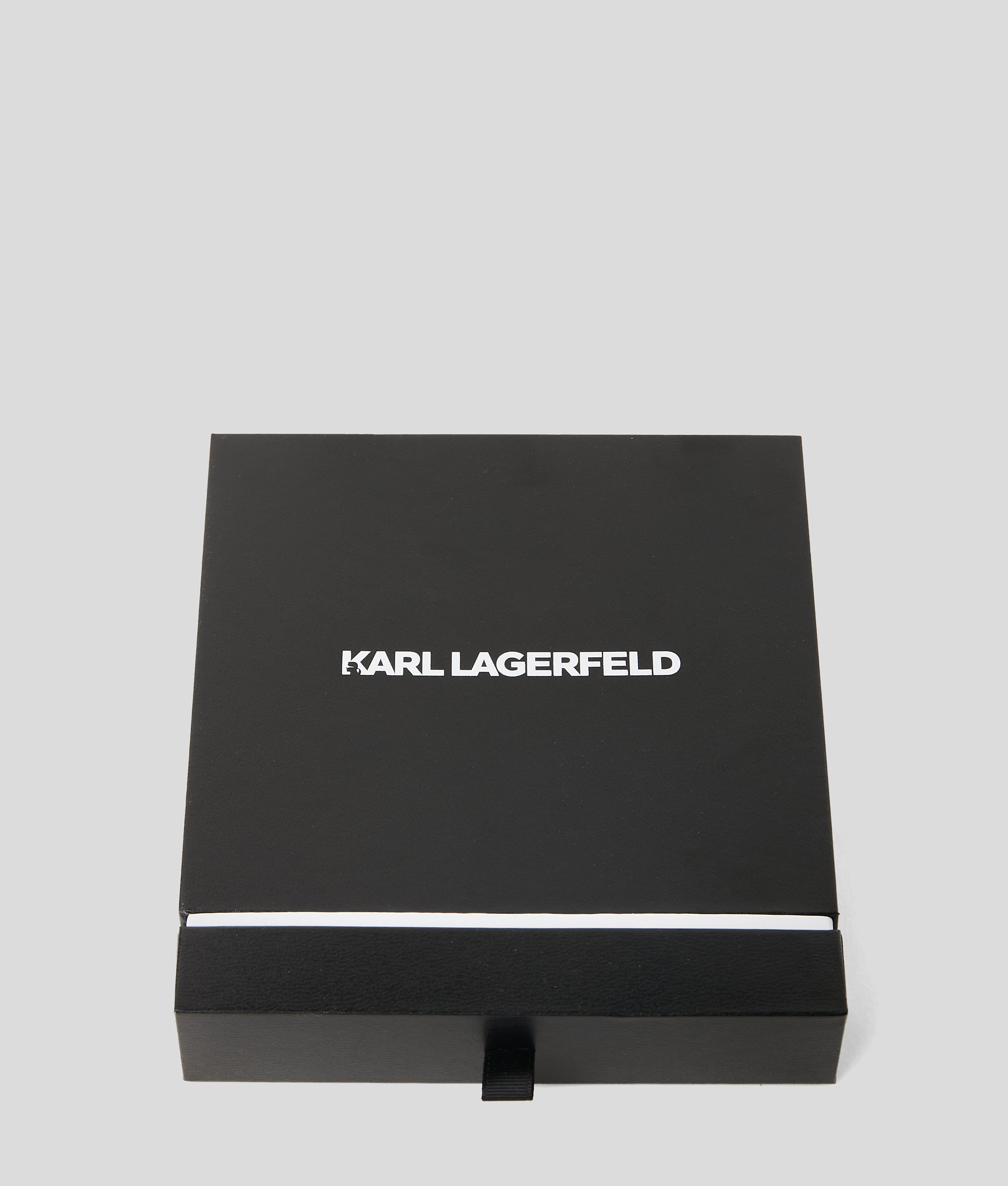 SIGNATURE DROP NECKLACE - Image 5